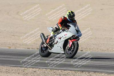 media/Oct-30-2025-Racers Edge (Thu) [[dabbdaf680]]/3-B Group/Session 2 (Bowl Exit)/